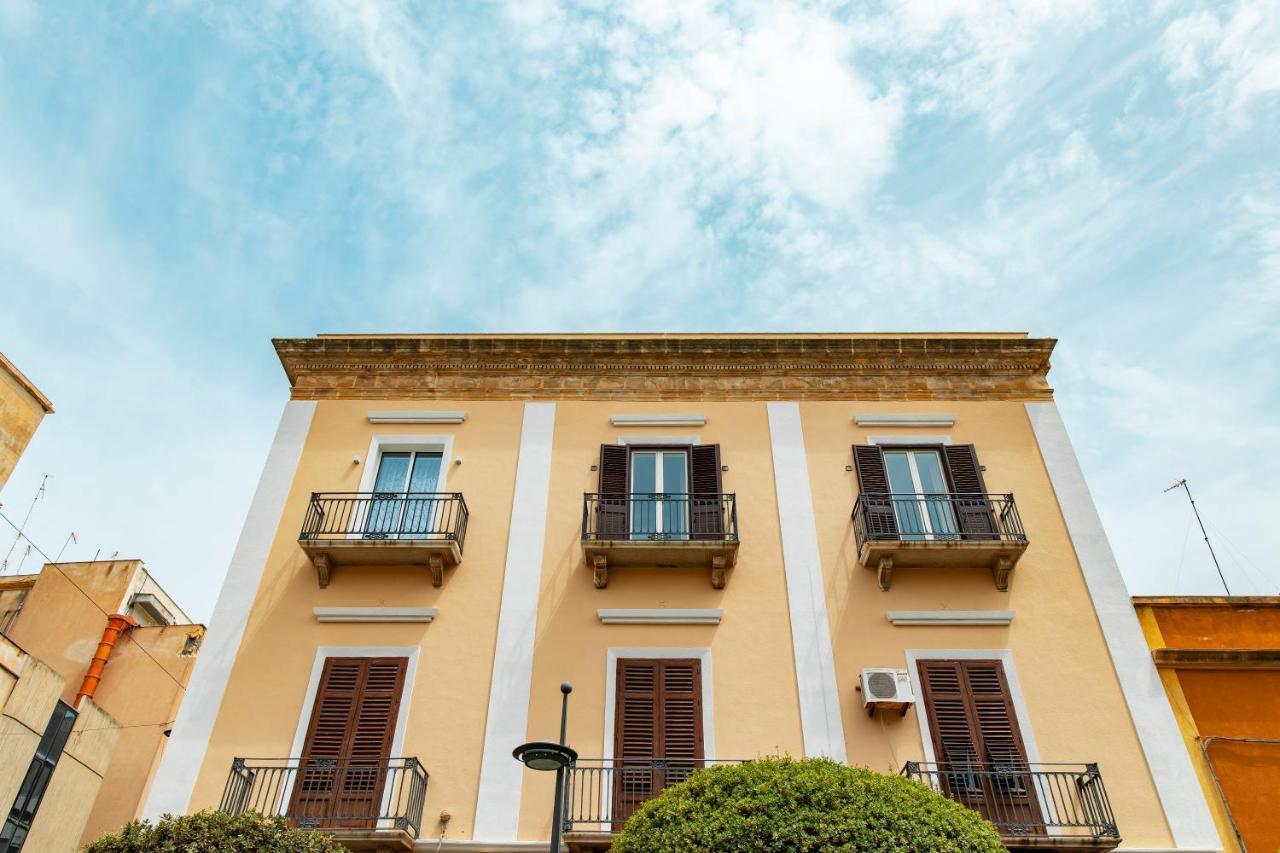 I Balconi Di Porta Mazara Bed & Breakfast Marsala Bagian luar foto