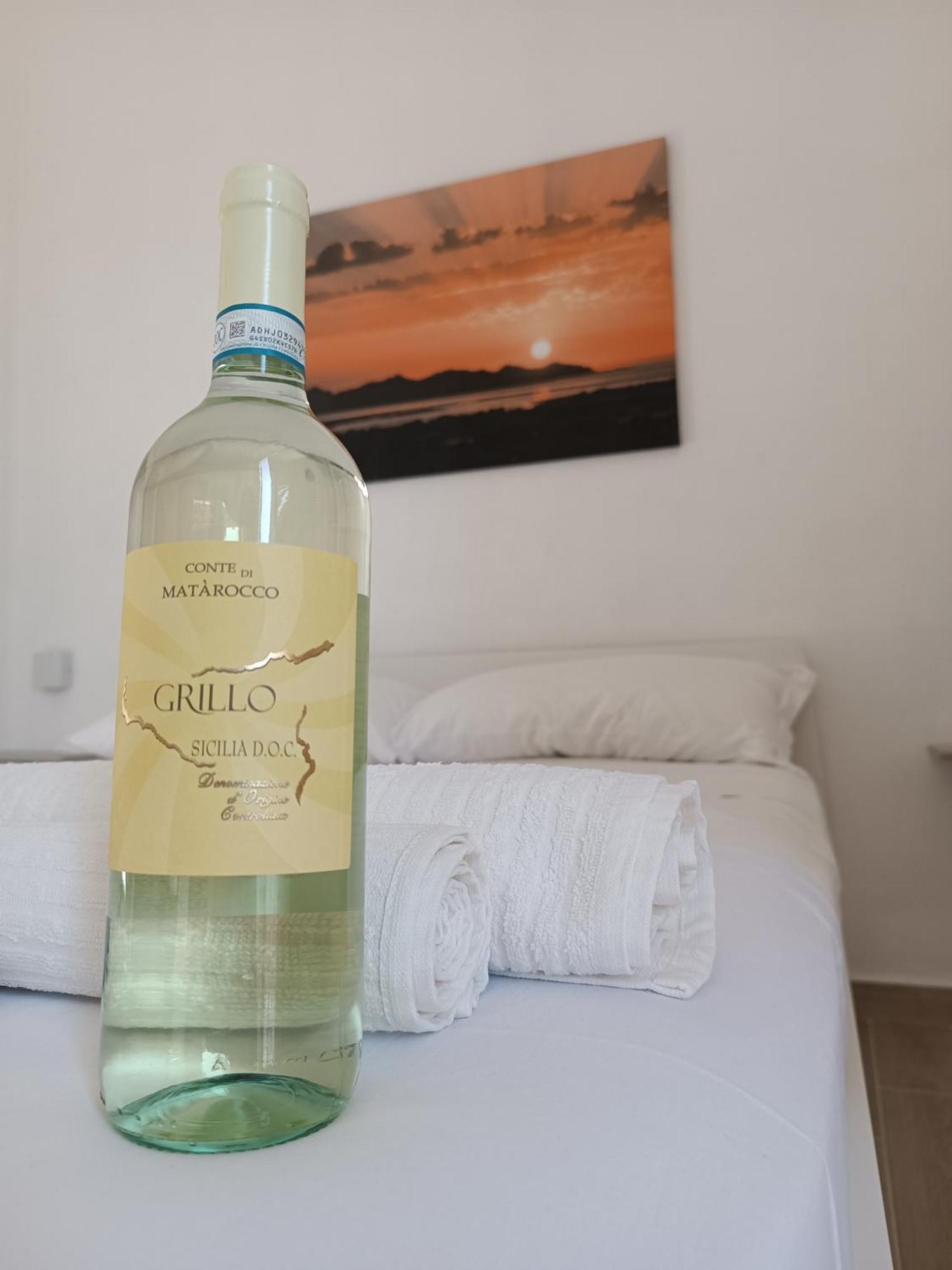 I Balconi Di Porta Mazara Bed & Breakfast Marsala Bagian luar foto